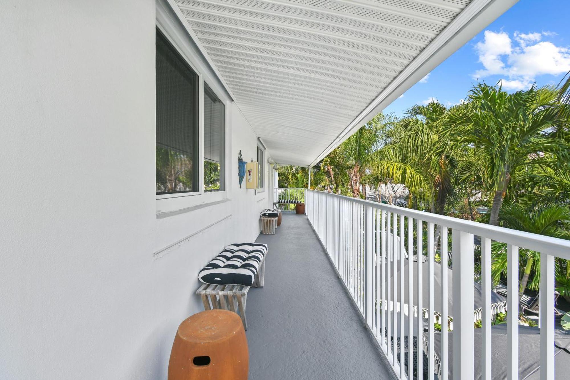 Sunshine Shores Boutique * Palm Beach Shores