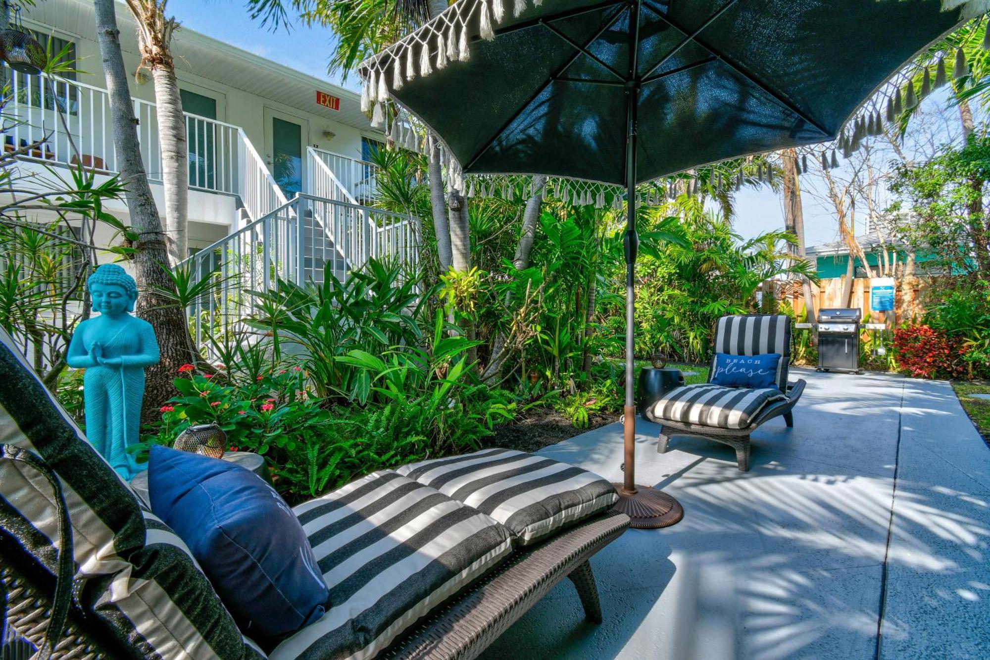 Sunshine Shores Boutique * Palm Beach Shores